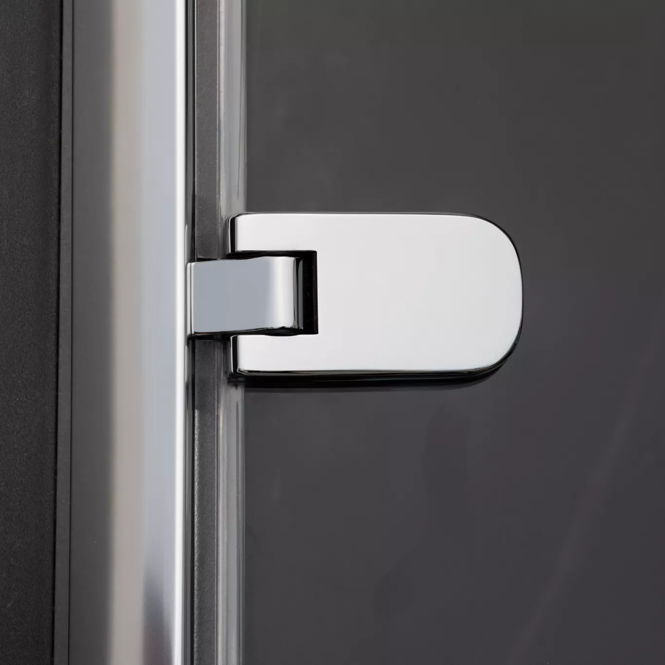 Oro Curved Hinge Detailing Single