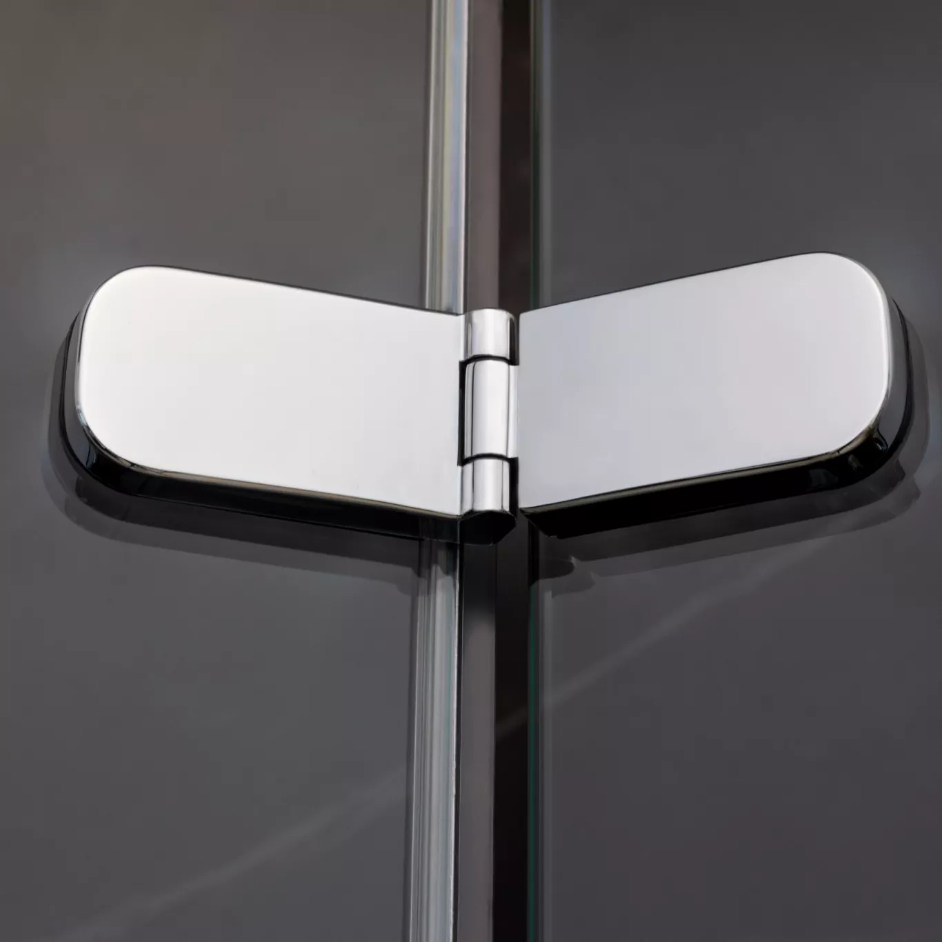 Oro Curved Hinge Detailing Bifold Door Only
